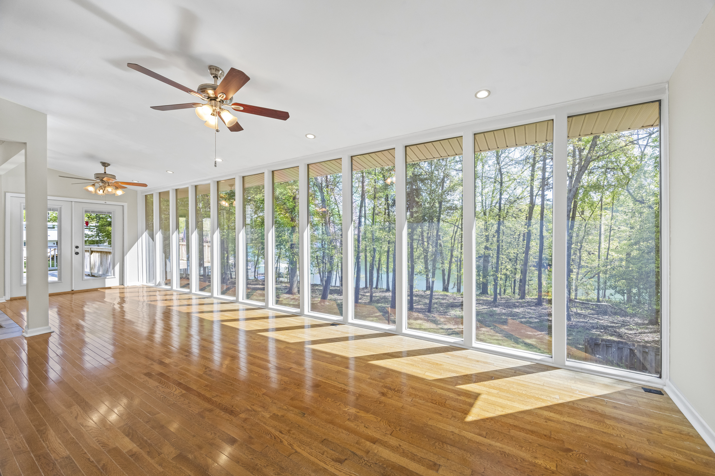 Hartwell, Georgia, 30643, United States, 4 Bedrooms Bedrooms, ,4 BathroomsBathrooms,Residential,For Sale,1906193