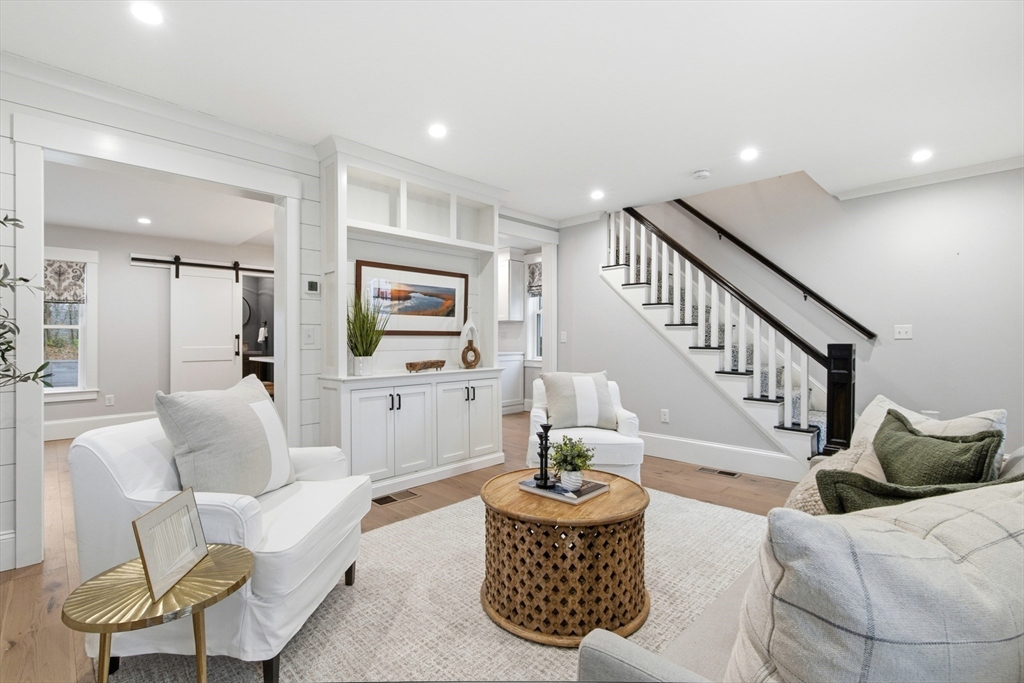 Hingham, Massachusetts, 02043, United States, 4 Bedrooms Bedrooms, ,3 BathroomsBathrooms,Residential,For Sale,1988064