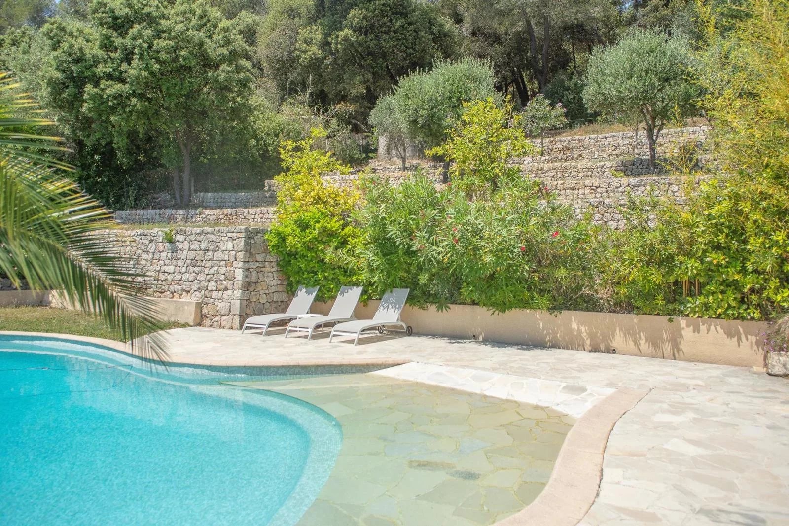 Vallauris, Provence-Alpes-Côte d?Azur, 06220, FR, 5 Bedrooms Bedrooms, ,Residential,For Sale,1294745