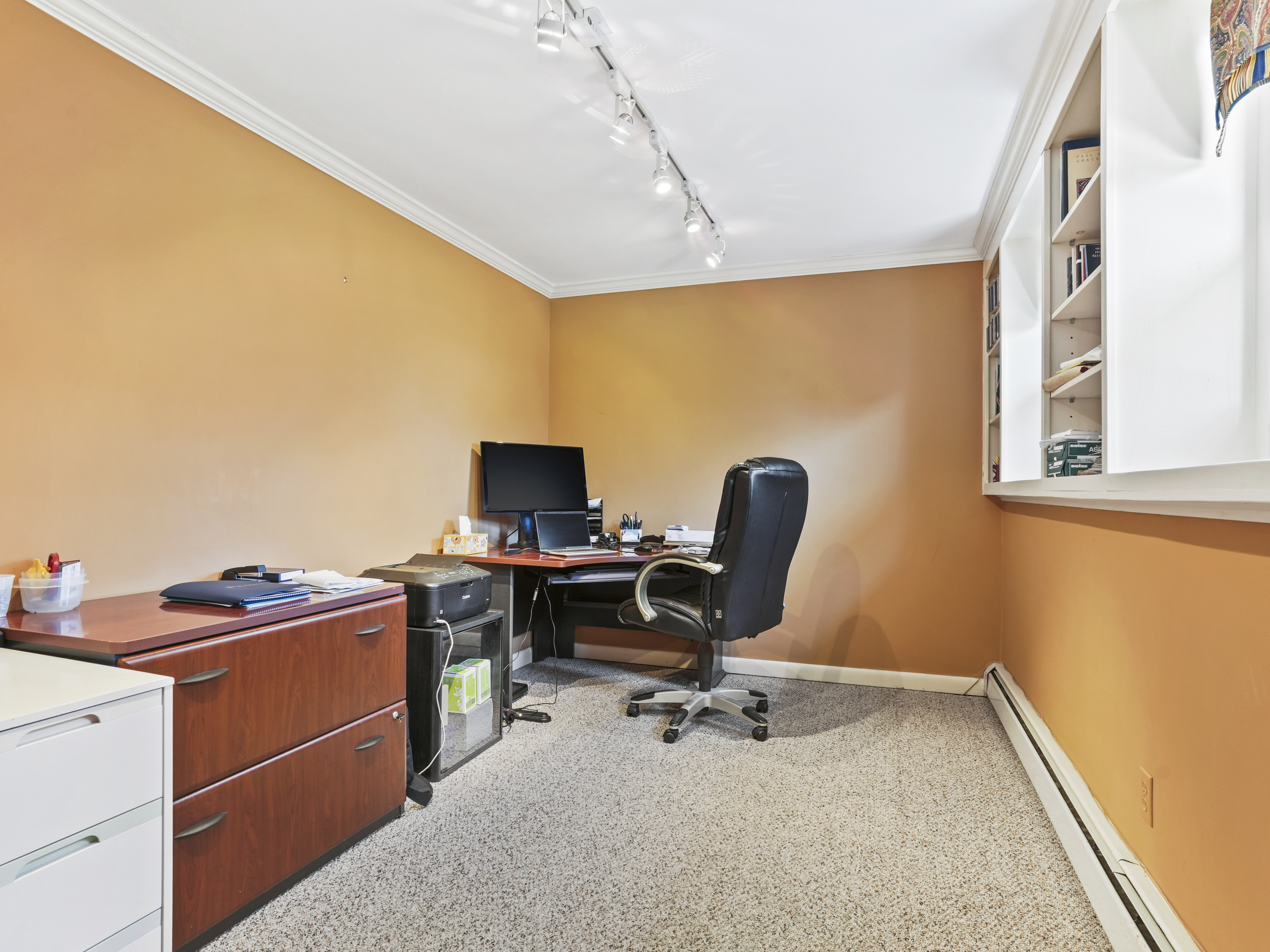  Peaceful Raised Ranch on Cul-de-sac - 物件實景