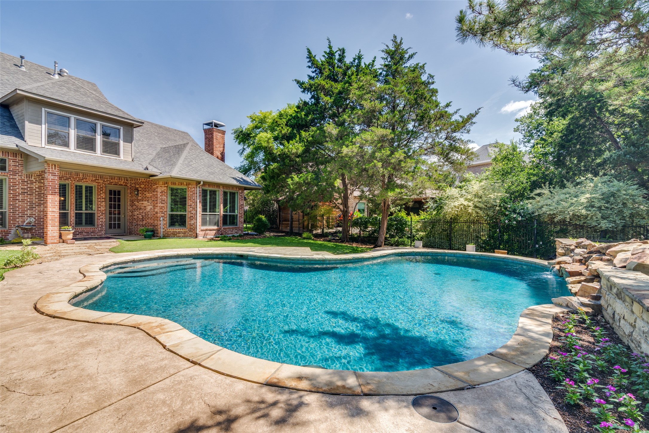 Heath, Texas, 75032, United States, 5 Bedrooms Bedrooms, ,4 BathroomsBathrooms,Residential,For Sale,1847303