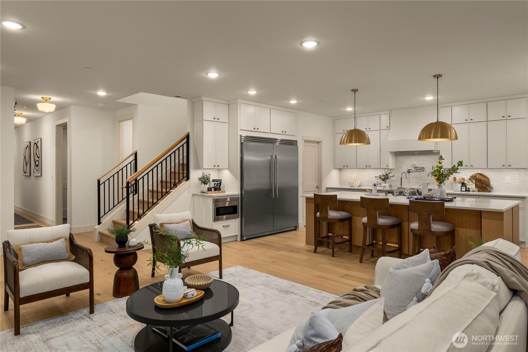 BELLEVUE, Washington, 98006, United States, 4 Bedrooms Bedrooms, ,3 BathroomsBathrooms,Residential,For Sale,1999724