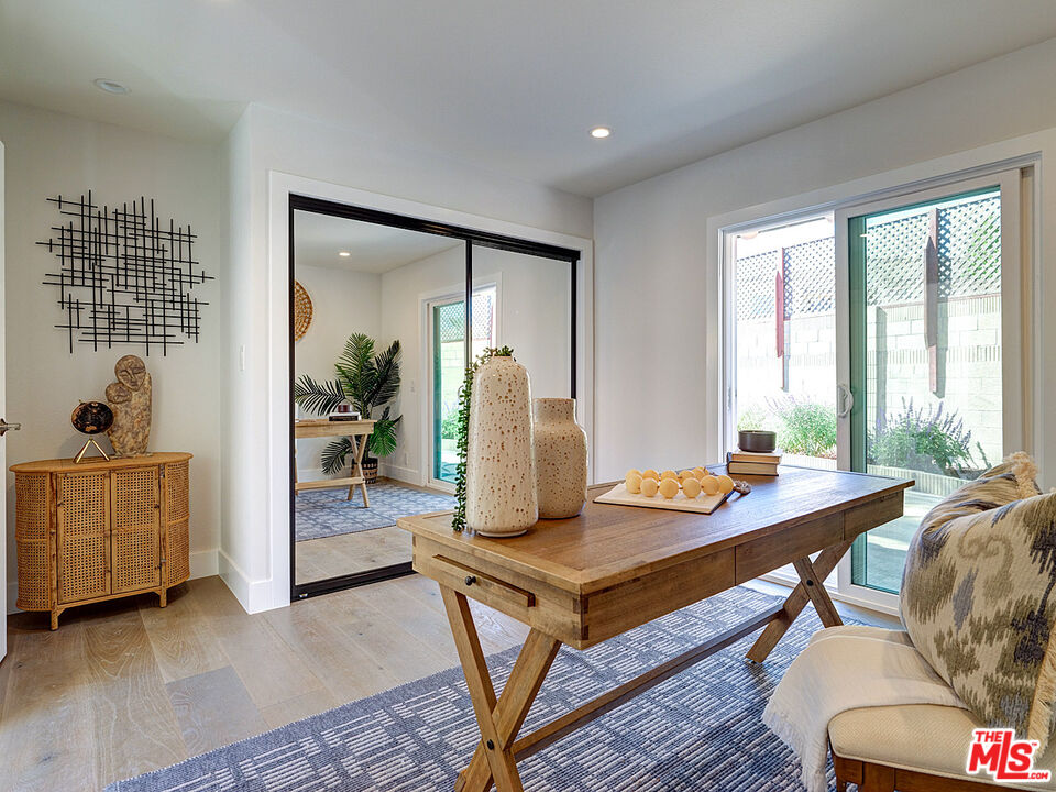 Huntington Beach, California, 92649, United States, 3 Bedrooms Bedrooms, ,2 BathroomsBathrooms,Residential,For Sale,2003446