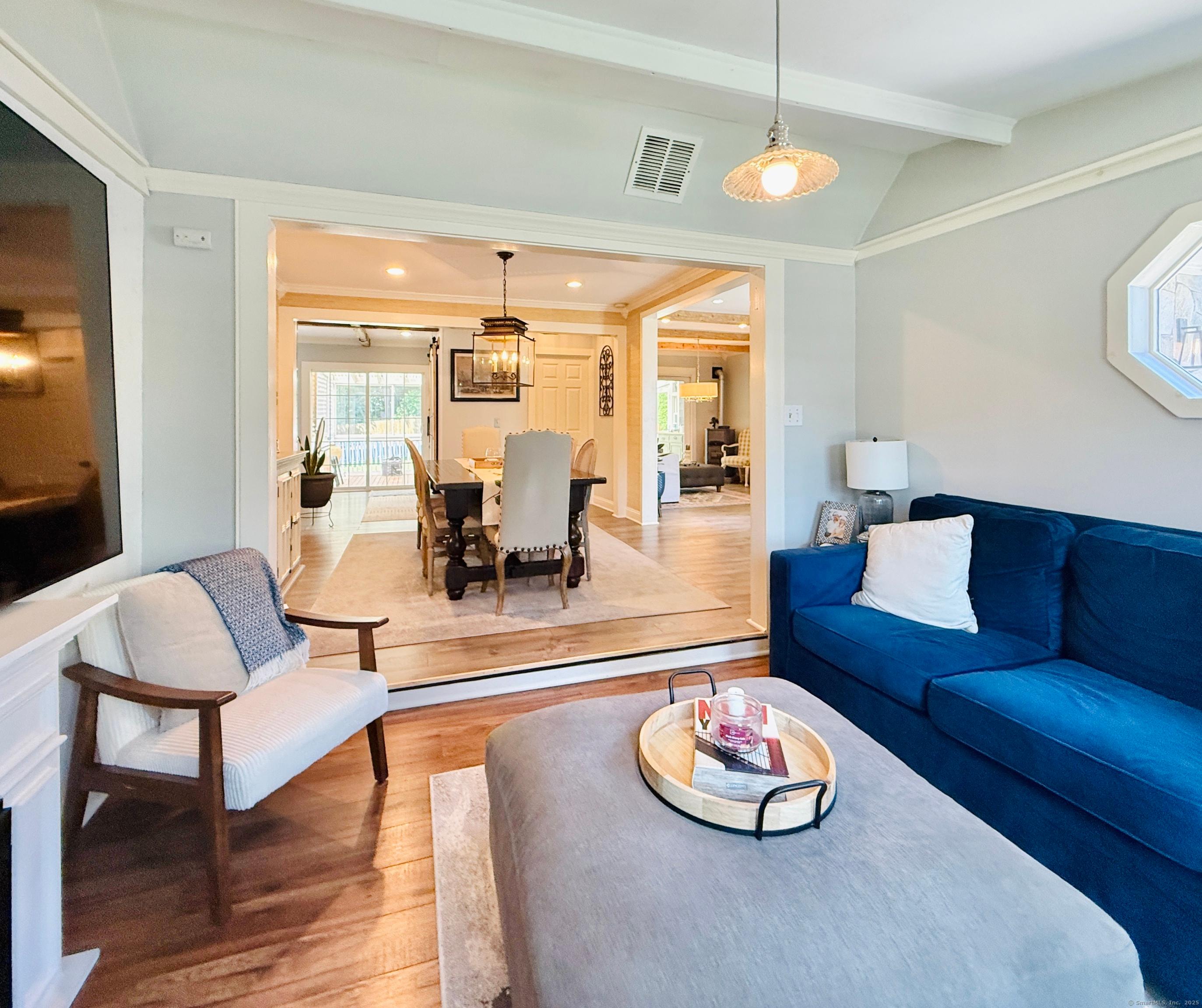 Darien, Connecticut, 06820, United States, 4 Bedrooms Bedrooms, ,3 BathroomsBathrooms,Residential,For Sale,1937000