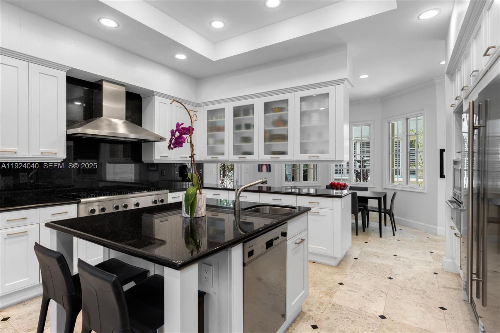 Miami, Florida, 33133, United States, 5 Bedrooms Bedrooms, ,7 BathroomsBathrooms,Residential,For Sale,2002082