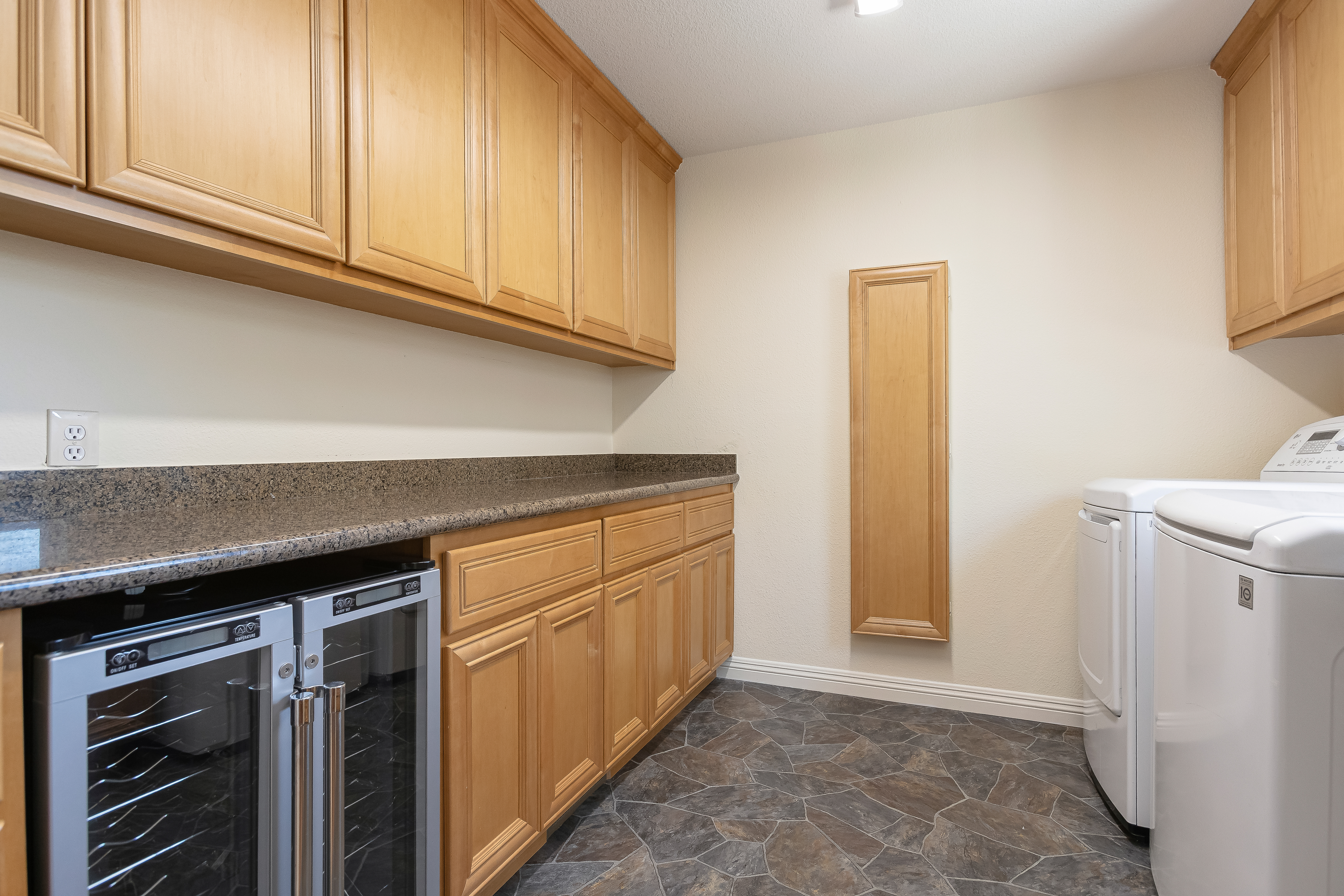  8681 Riverwood Drive, Placerville, CA 95667 - 物件實景