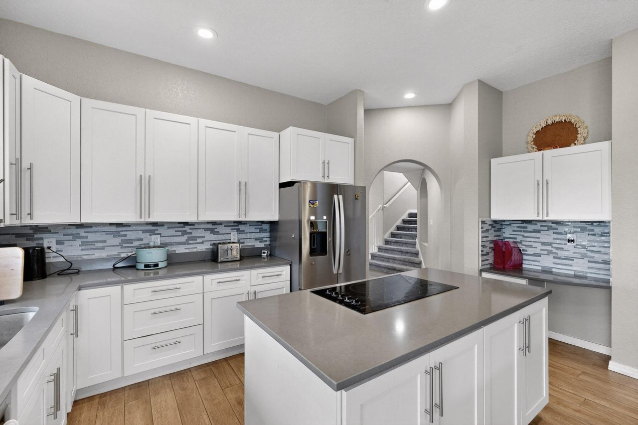 Albuquerque, New Mexico, 87122, United States, 5 Bedrooms Bedrooms, ,5 BathroomsBathrooms,Residential,For Sale,1933221