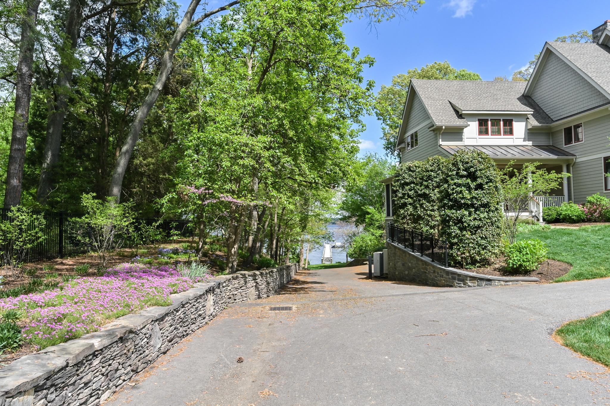  11715 River Drive, Lorton, VA, 22079 - 物件實景