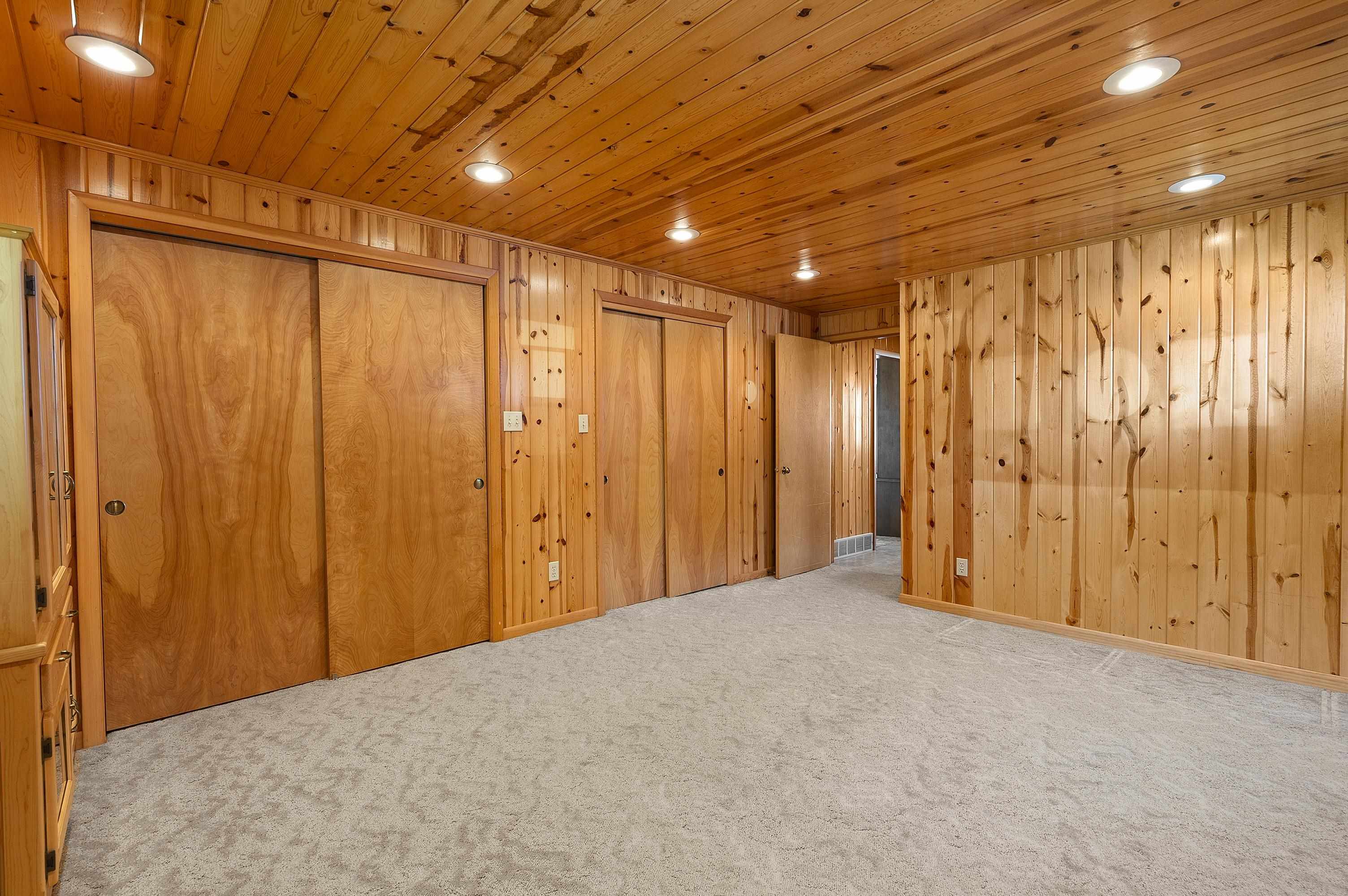 LUXEMBURG, Wisconsin, 54217, United States, 2 Bedrooms Bedrooms, ,2 BathroomsBathrooms,Residential,For Sale,1948944
