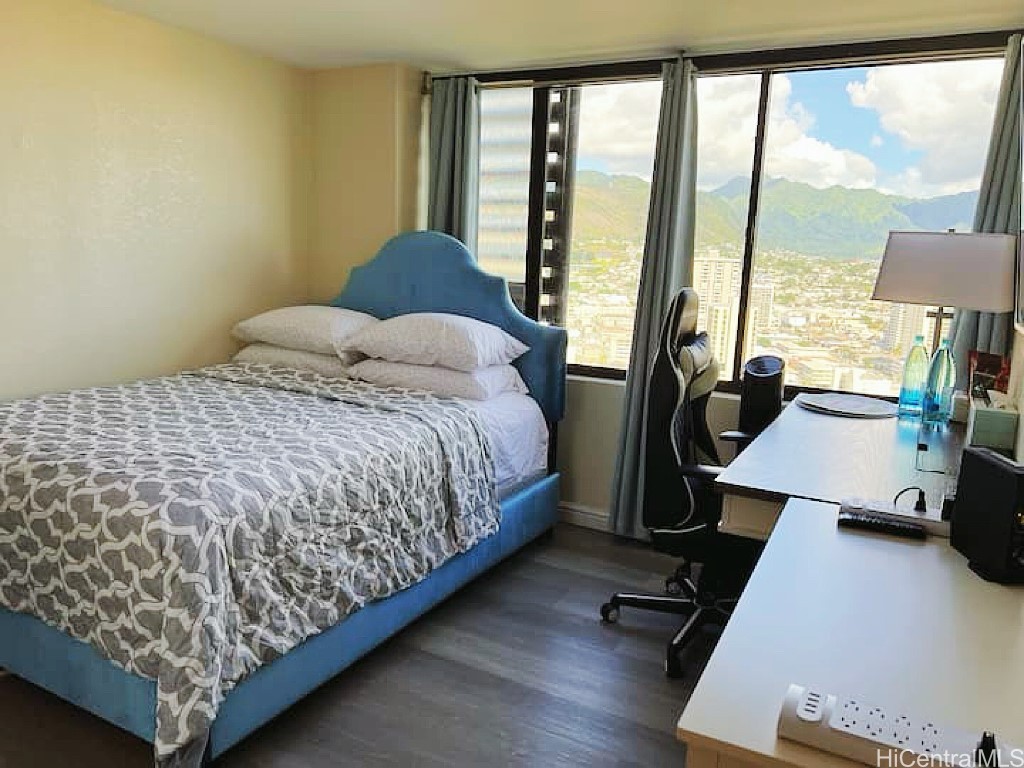 Honolulu, Hawaii, 96815, United States, 1 Bedroom Bedrooms, ,2 BathroomsBathrooms,Residential,For Sale,1890656