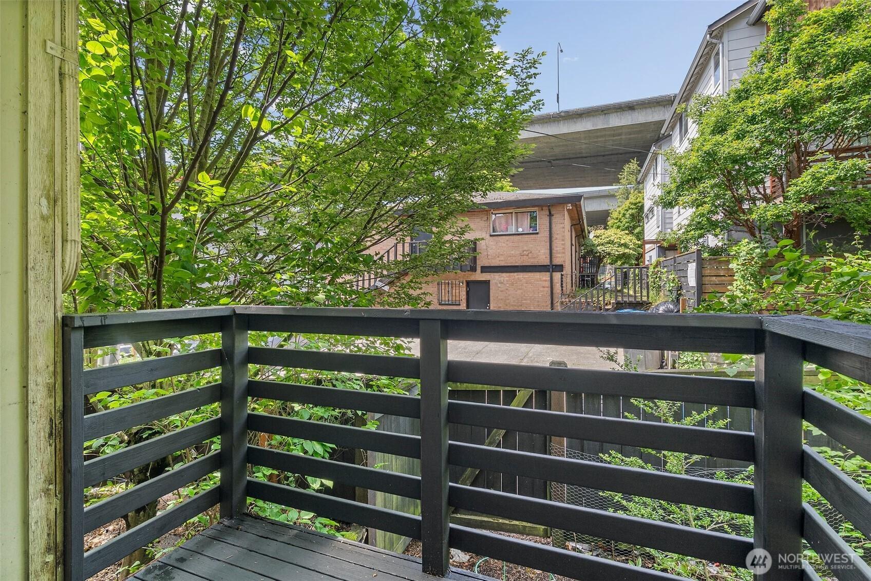 SEATTLE, Washington, 98105, United States, 3 Bedrooms Bedrooms, ,3 BathroomsBathrooms,Residential,For Sale,1875304