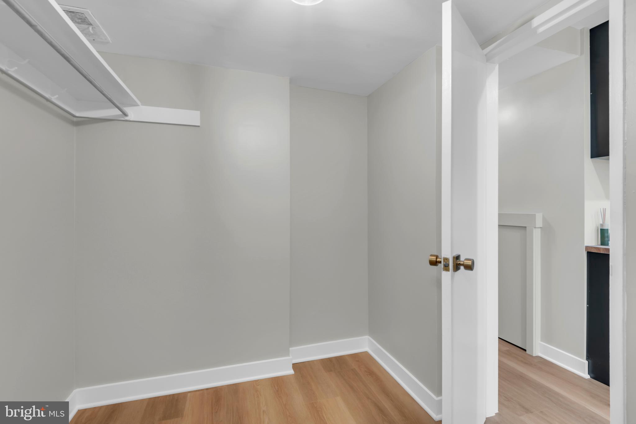 Washington, District of Columbia, 20024, United States, 3 Bedrooms Bedrooms, ,3 BathroomsBathrooms,Residential,For Sale,1943567