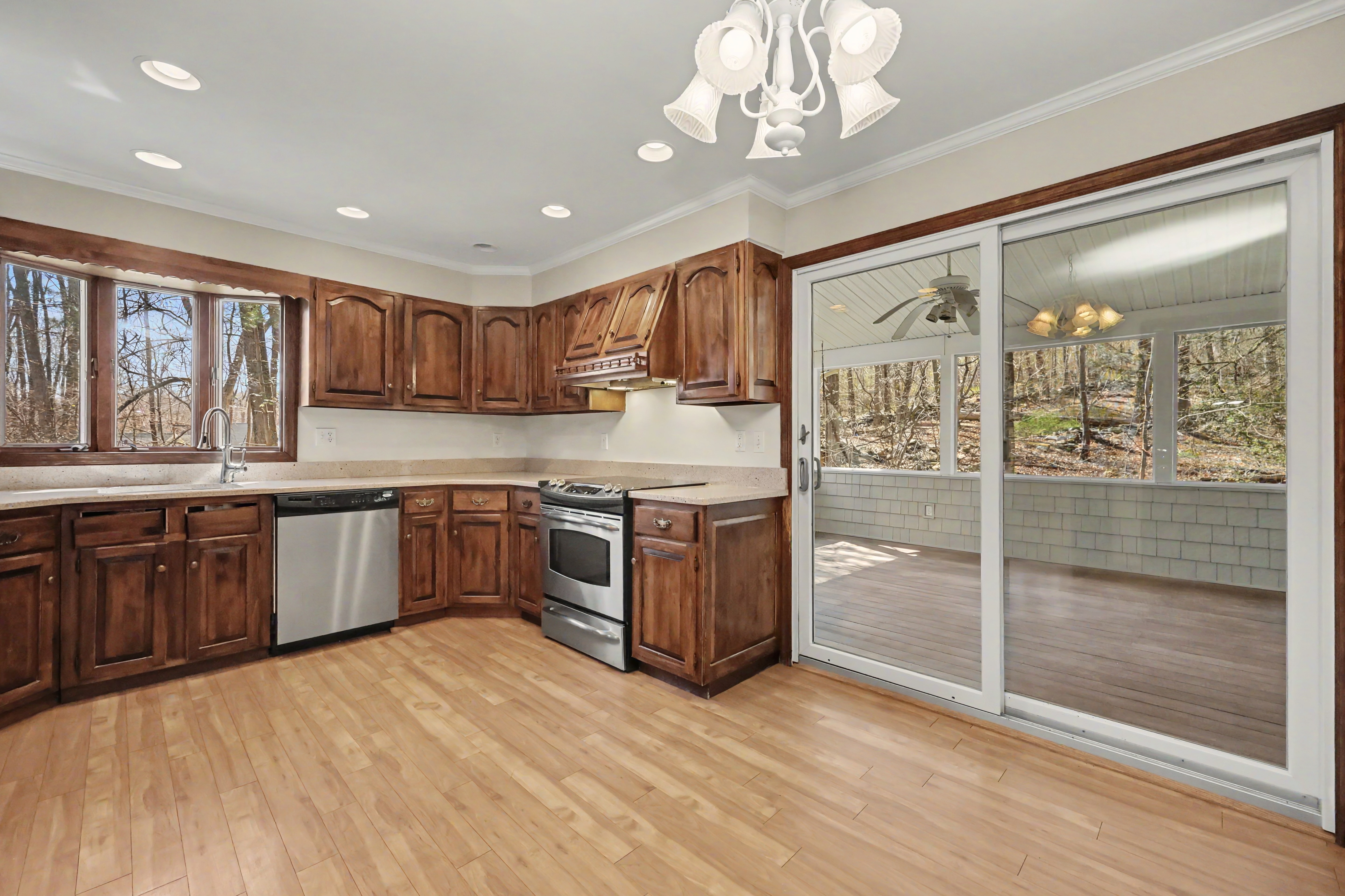  Spacious 4 Bedroom in CT - 物件實景