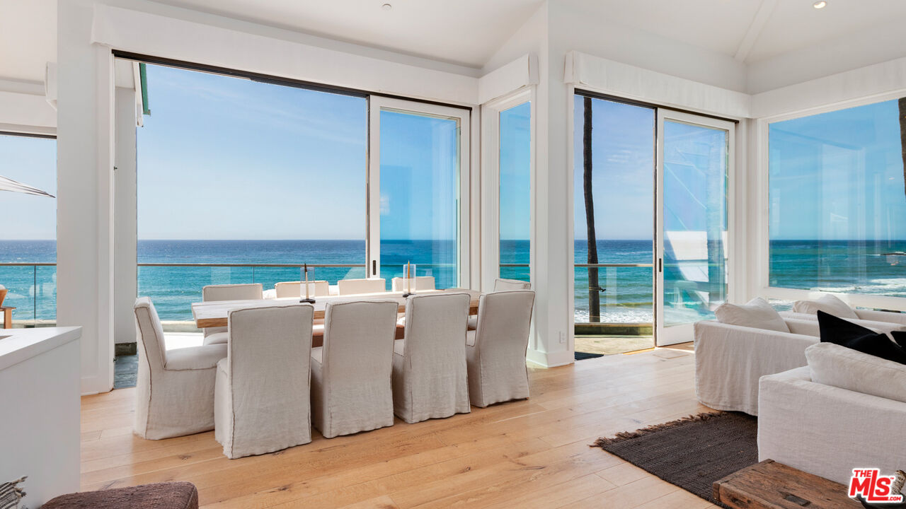 Malibu, California, 90265, United States, 4 Bedrooms Bedrooms, ,5 BathroomsBathrooms,Residential,For Sale,1897741