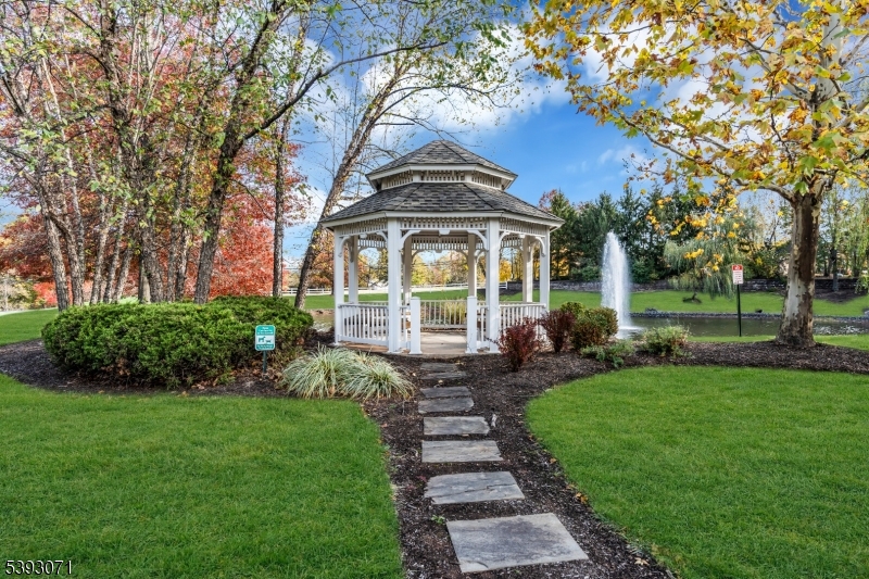 Franklin Twp., New Jersey, 08873, United States, 2 Bedrooms Bedrooms, ,3 BathroomsBathrooms,Residential,For Sale,1987602