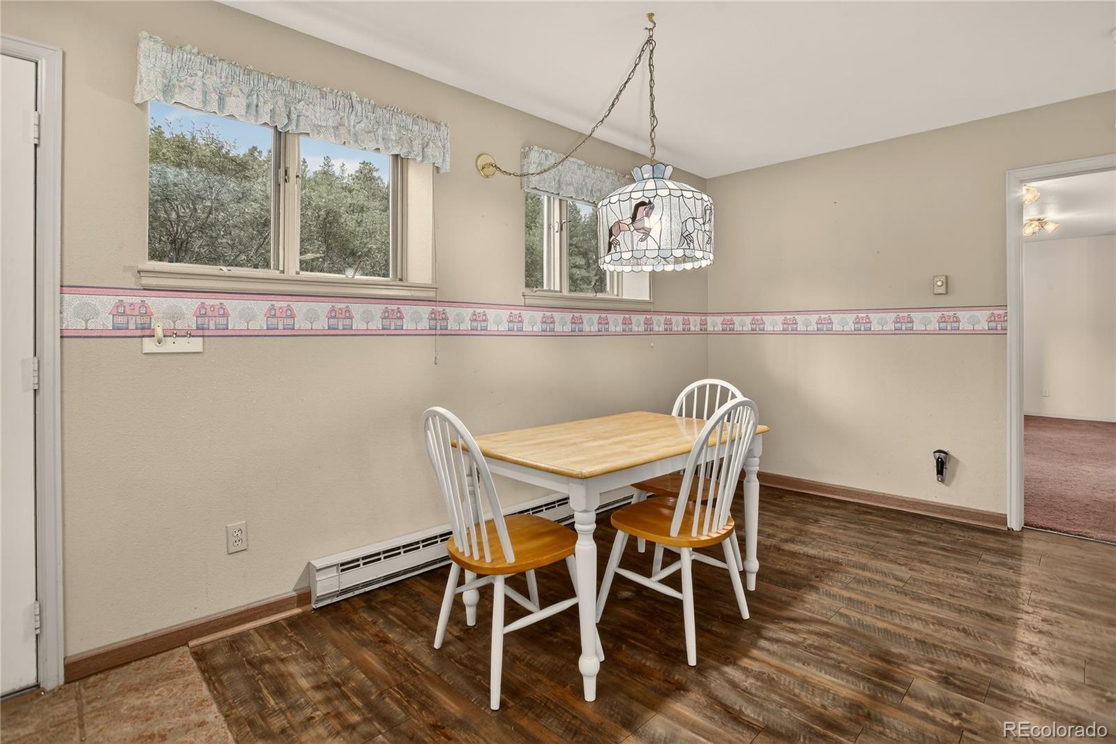Evergreen, Colorado, 80439, United States, 2 Bedrooms Bedrooms, ,4 BathroomsBathrooms,Residential,For Sale,1951155