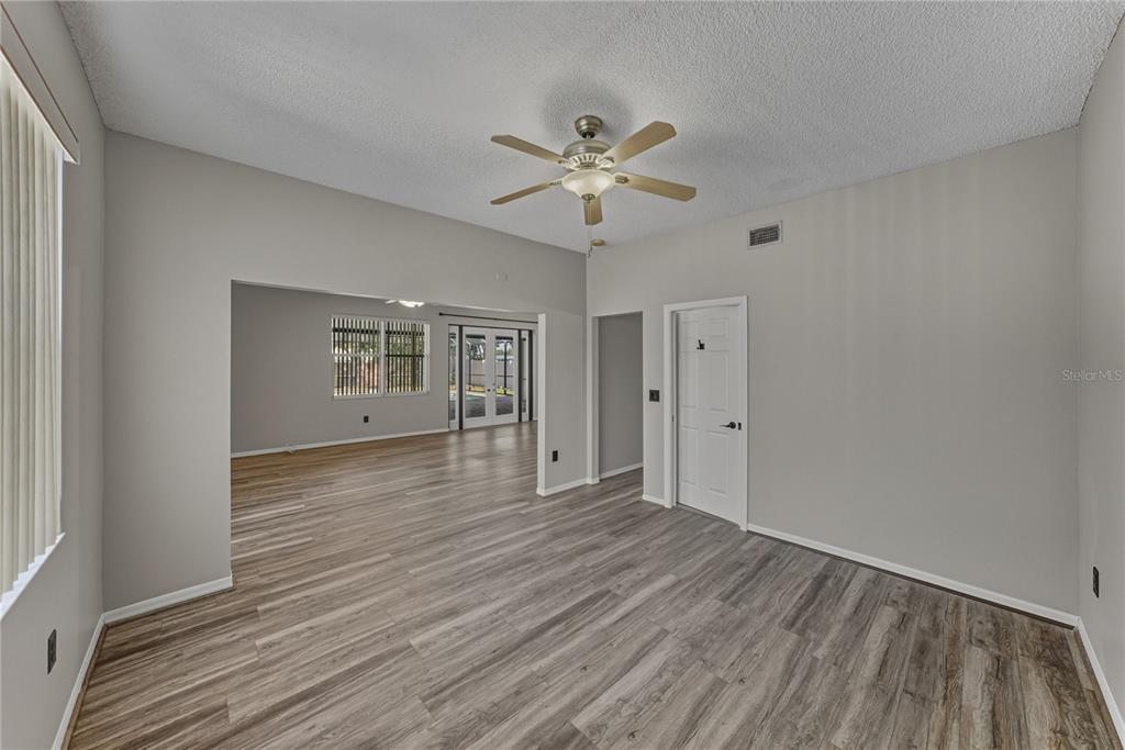 Oldsmar, Florida, 34677, United States, 5 Bedrooms Bedrooms, ,3 BathroomsBathrooms,Residential,For Sale,1988013