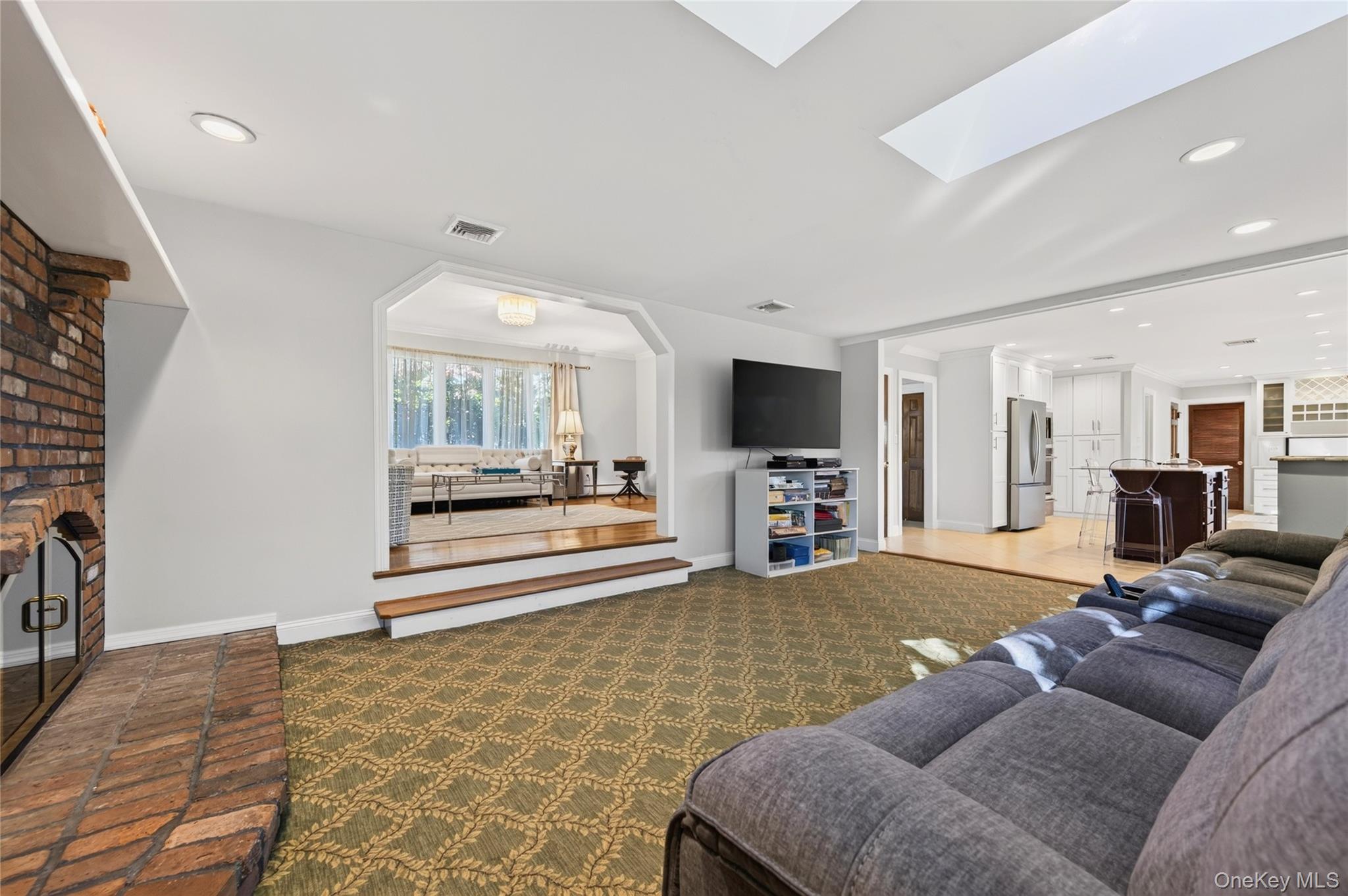  2 Rockrose Lane, East Northport, NY, 11731 - 物件實景