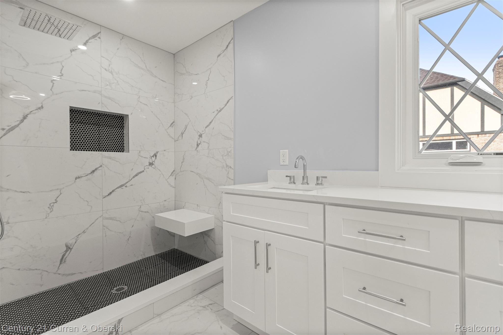 Livonia, Michigan, 48152, United States, 3 Bedrooms Bedrooms, ,3 BathroomsBathrooms,Residential,For Sale,2011700