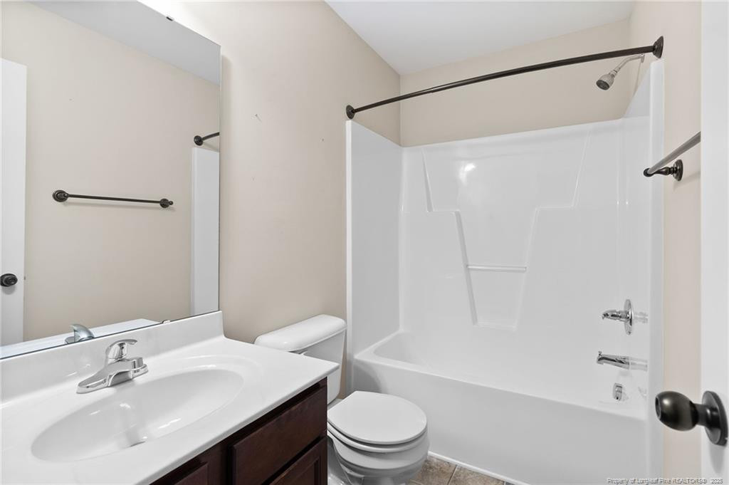 Sanford, North Carolina, 27332, United States, 4 Bedrooms Bedrooms, ,4 BathroomsBathrooms,Residential,For Sale,1891962
