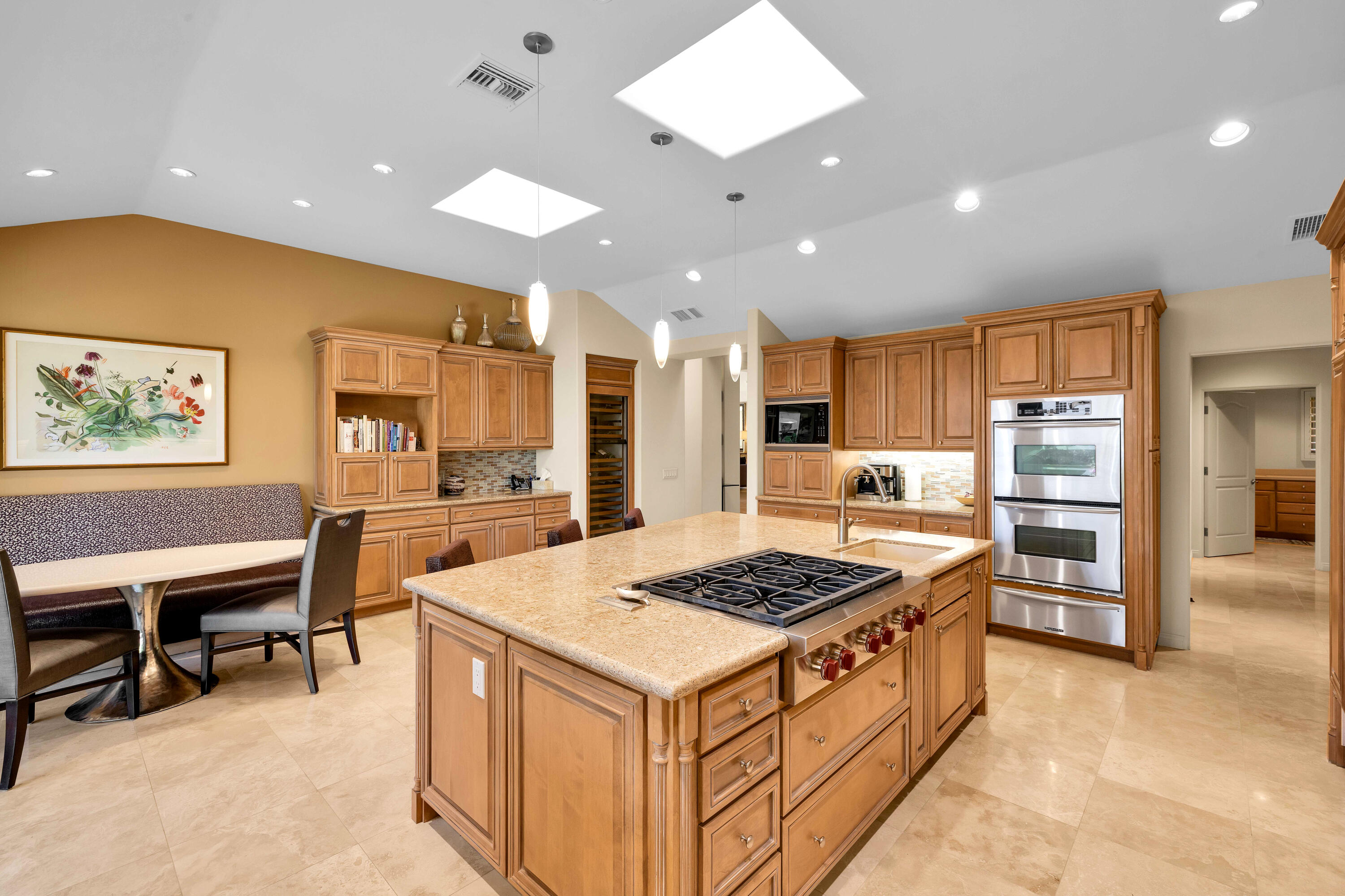 Palm Desert, California, 92260, United States, 3 Bedrooms Bedrooms, ,4 BathroomsBathrooms,Residential,For Sale,1986213