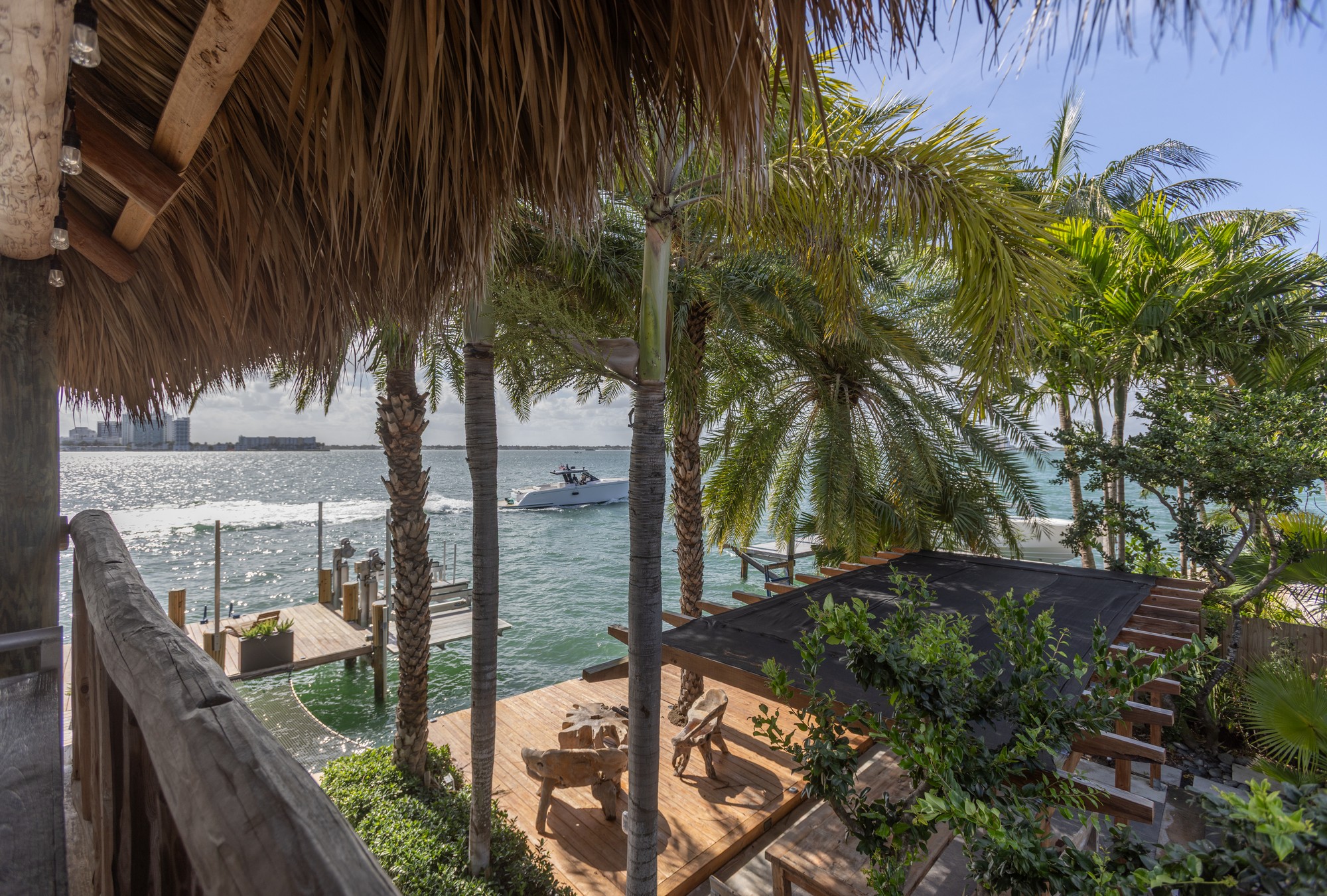  2440 N Shore Ter, Miami Beach, FL, 33141 - 物件實景