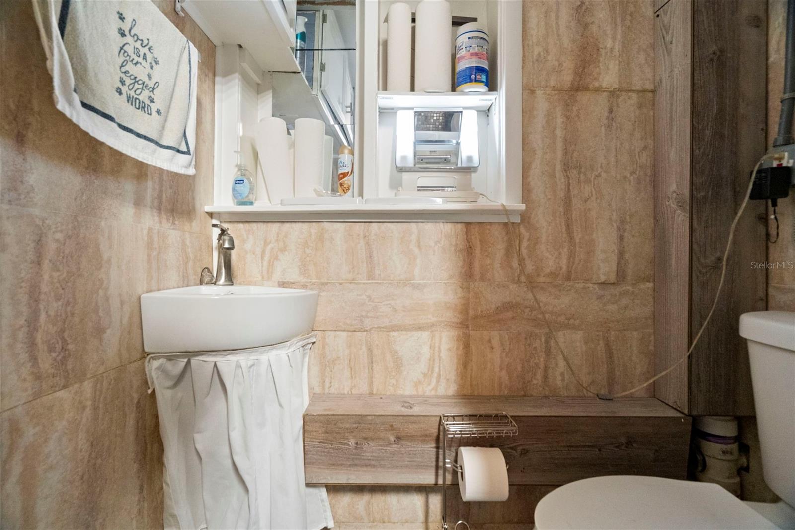 Treasure Island, Florida, 33706, United States, 3 Bedrooms Bedrooms, ,2 BathroomsBathrooms,Residential,For Sale,1996513