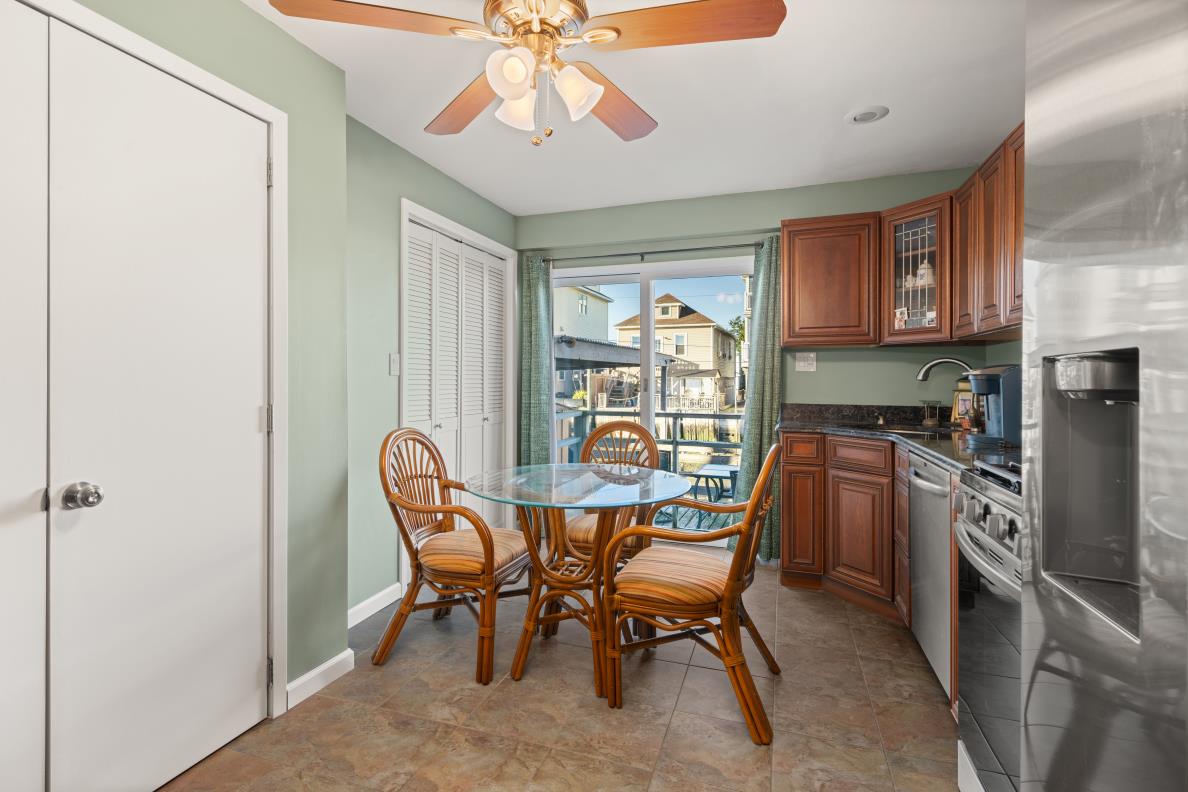 Broad Channel, New York, 11693, United States, 3 Bedrooms Bedrooms, ,1 BathroomBathrooms,Residential,For Sale,1982489