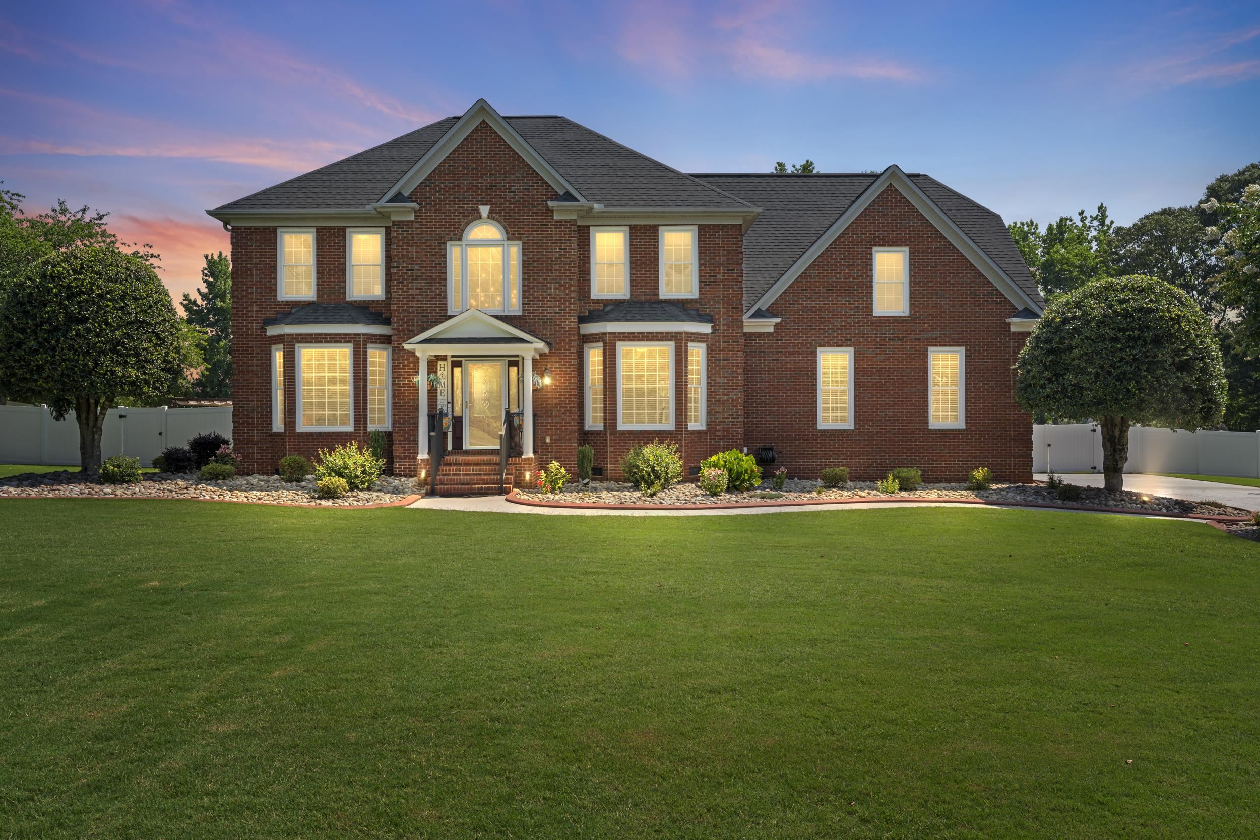 Boiling Springs, South Carolina, 29316, United States, 4 Bedrooms Bedrooms, ,3 BathroomsBathrooms,Residential,For Sale,1882303