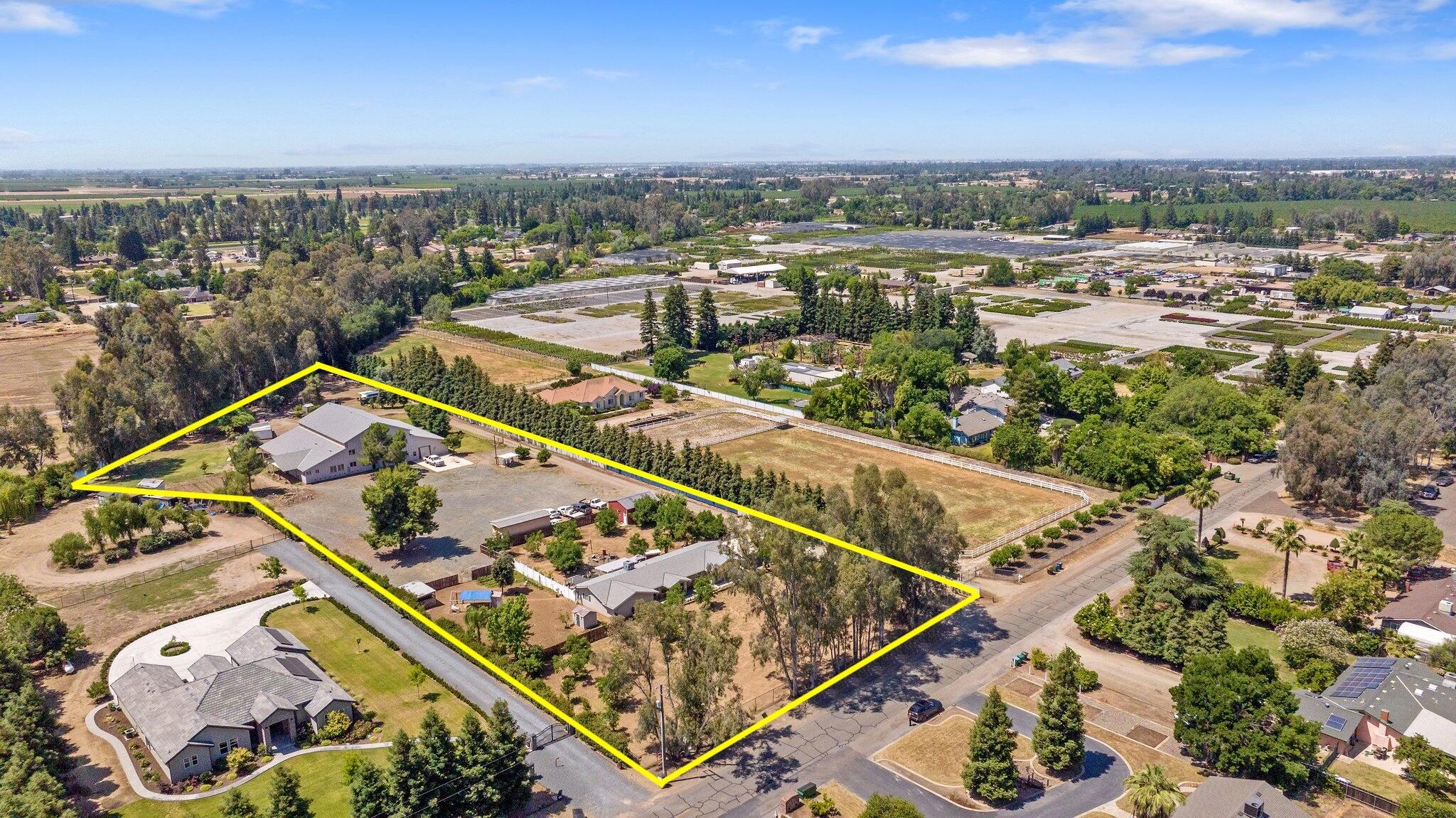 Fresno, California, 93737, United States, 4 Bedrooms Bedrooms, ,3 BathroomsBathrooms,Residential,For Sale,1839488