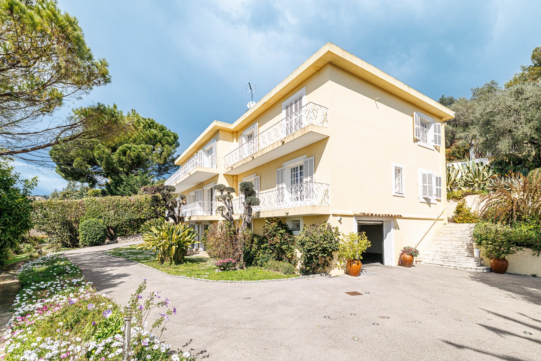  Luxury villa for sale in Nice Rimiez, private, secure estate on the French Rivi… - 物件實景