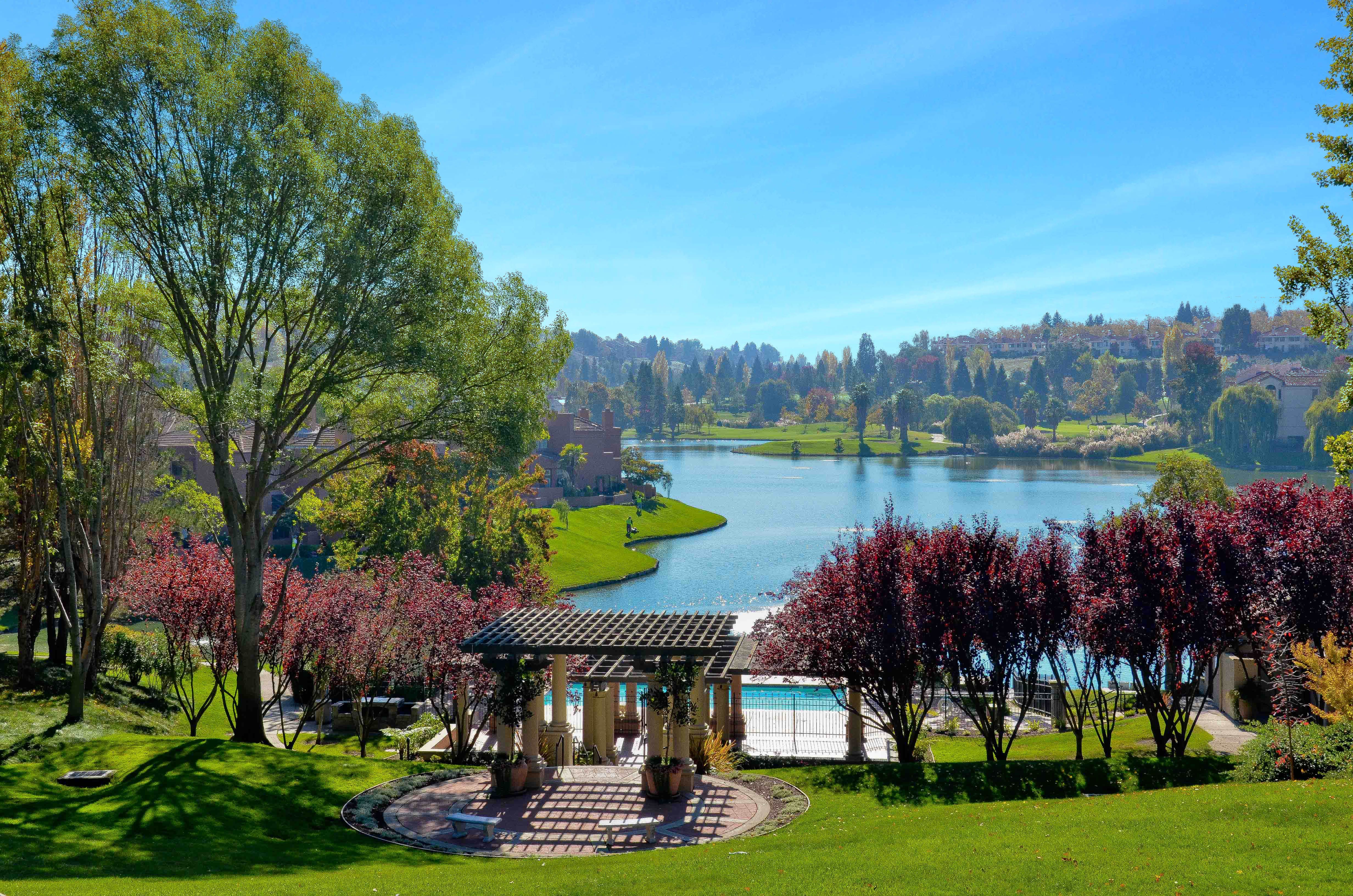  Ground-Level Luxury with Mount Diablo Views in Gated Canyon Lakes - 物件實景