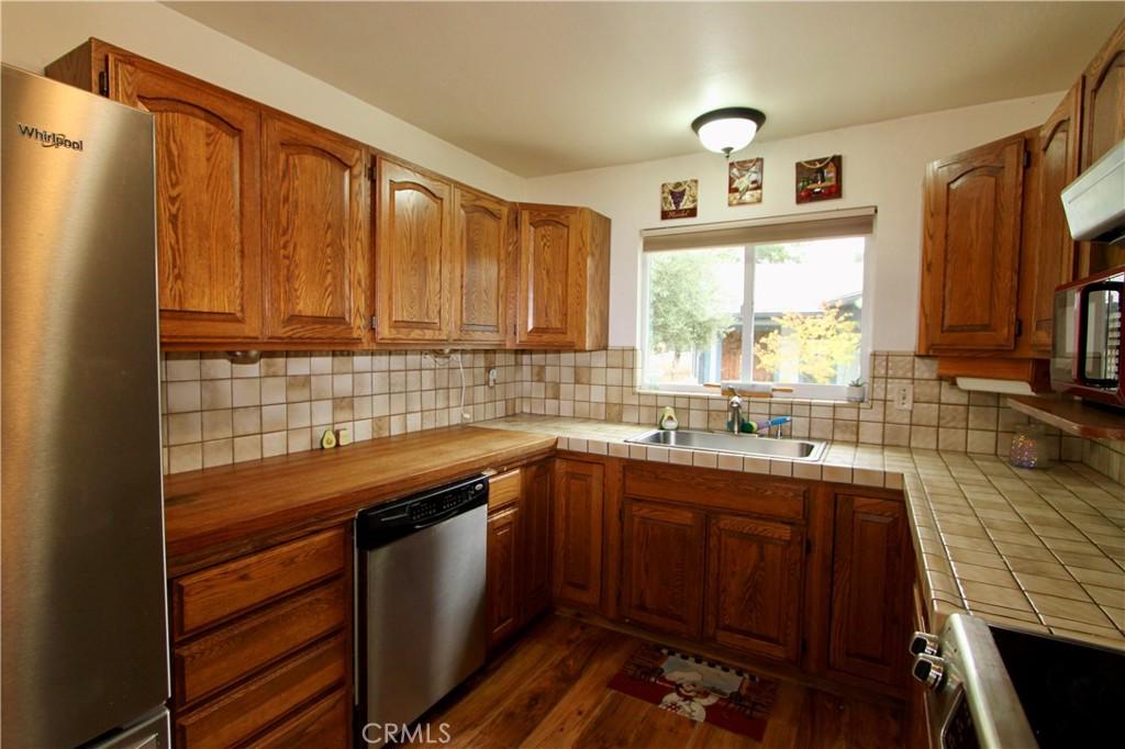 Potter Valley, California, 95469, United States, 2 Bedrooms Bedrooms, ,2 BathroomsBathrooms,Residential,For Sale,1979676