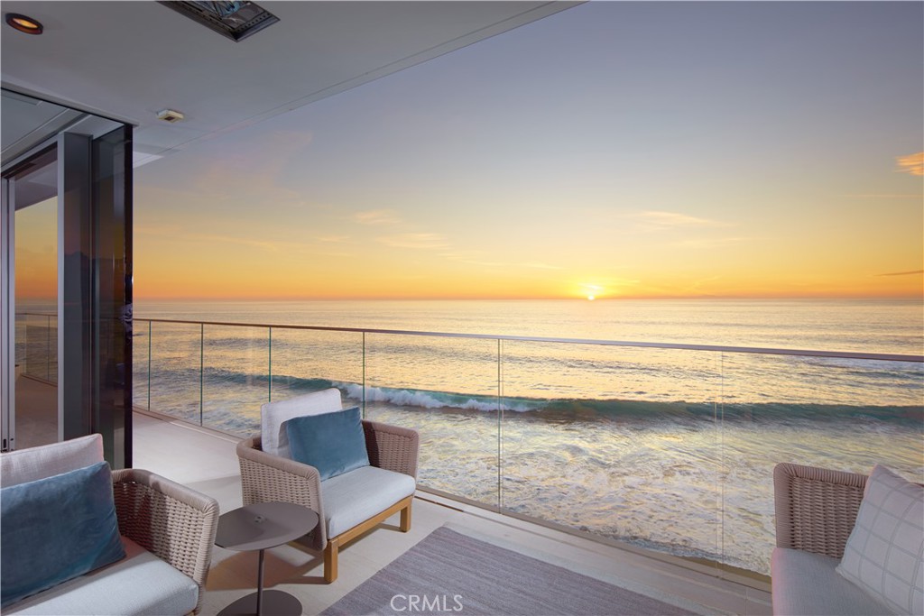 Laguna Beach, California, 92651, United States, 3 Bedrooms Bedrooms, ,4 BathroomsBathrooms,Residential,For Sale,1688637