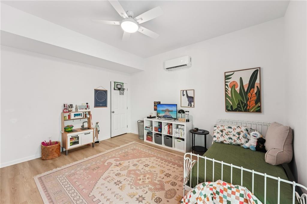 Canton, Georgia, 30114, United States, 6 Bedrooms Bedrooms, ,4 BathroomsBathrooms,Residential,For Sale,1978205