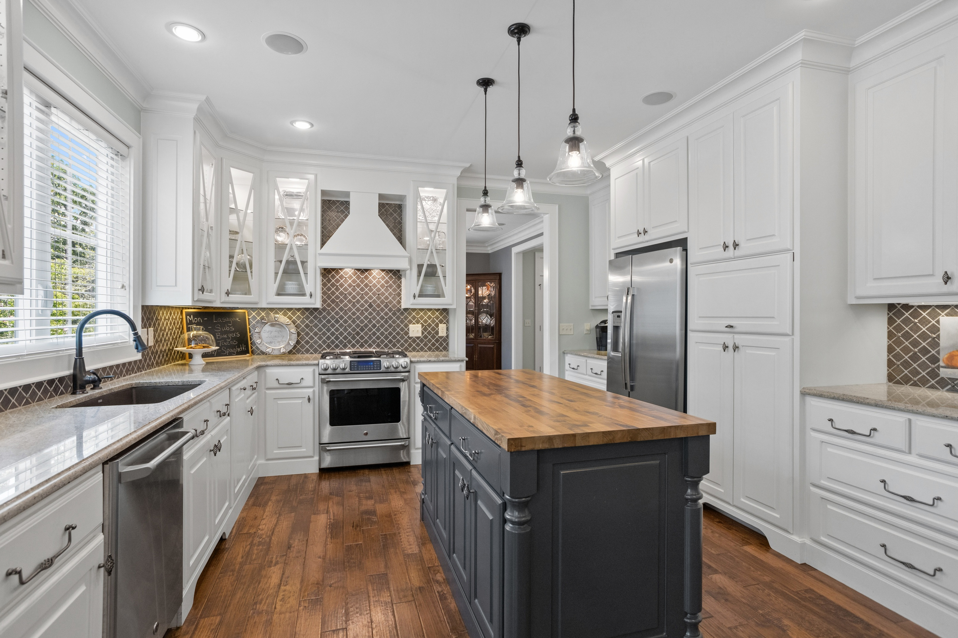  16 Willow Springs Drive, Greenville, SC 29607 - 物件實景