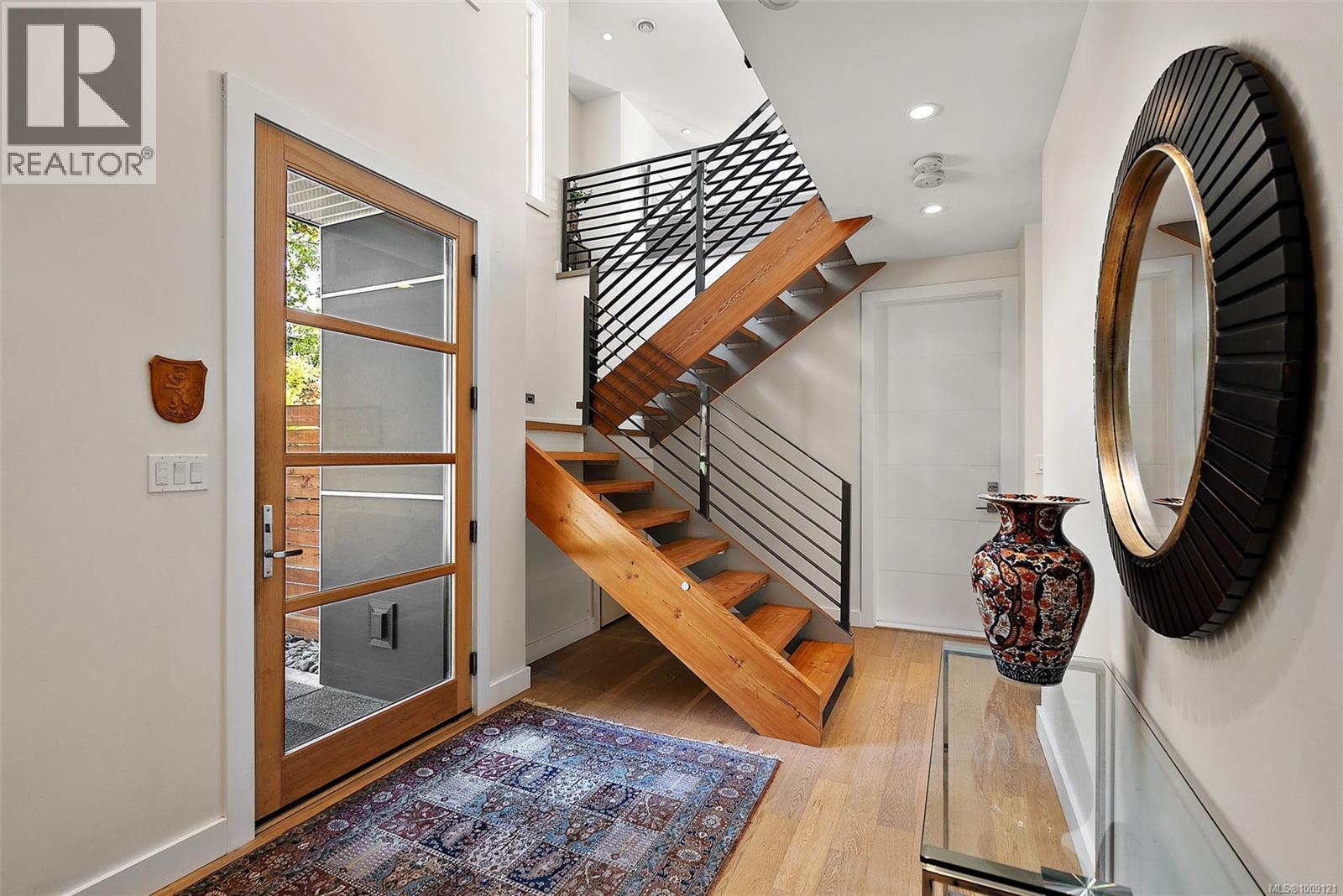 CENTRAL SAANICH, British Columbia, V8M 2G2, CA, 3 Bedrooms Bedrooms, ,4 BathroomsBathrooms,Residential,For Sale,1907005