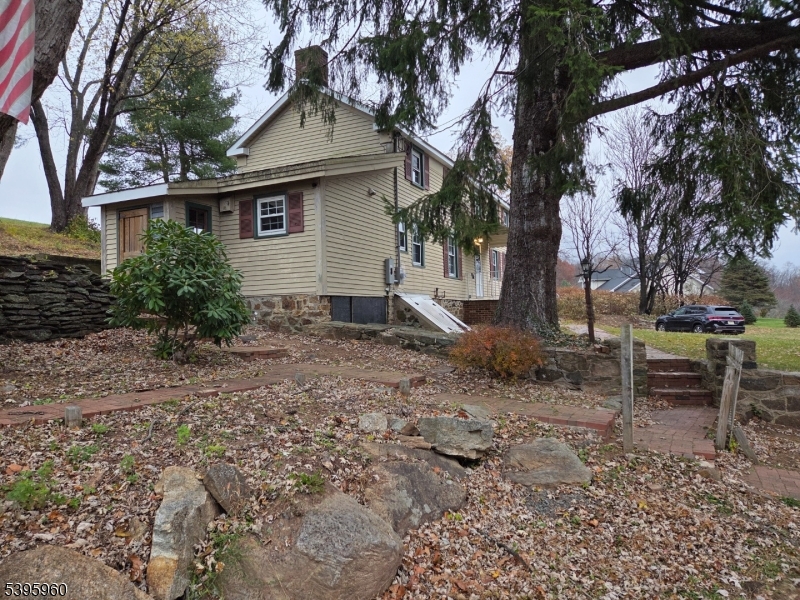 Tewksbury Twp., New Jersey, 07830, United States, 2 Bedrooms Bedrooms, ,2 BathroomsBathrooms,Residential,For Sale,1991114