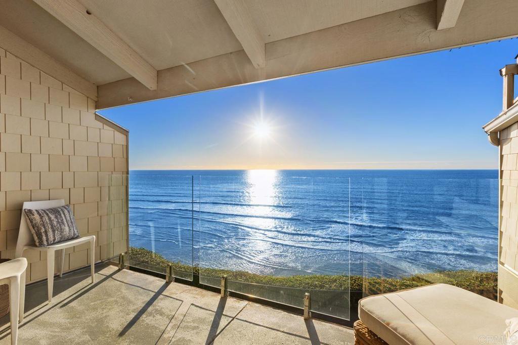 Encinitas, California, 92024, United States, 2 Bedrooms Bedrooms, ,3 BathroomsBathrooms,Residential,For Sale,1997008