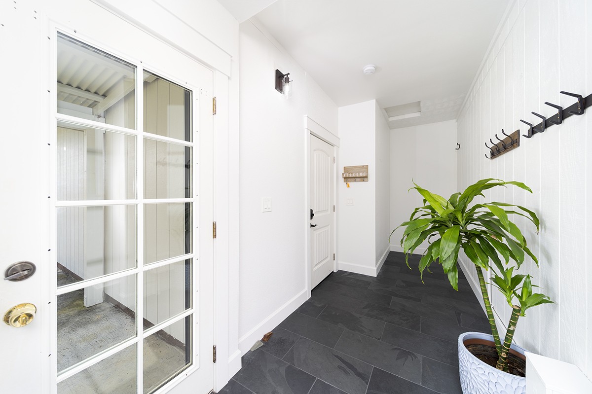 Keaau, Hawaii, 96749, United States, 5 Bedrooms Bedrooms, ,3 BathroomsBathrooms,Residential,For Sale,1989404