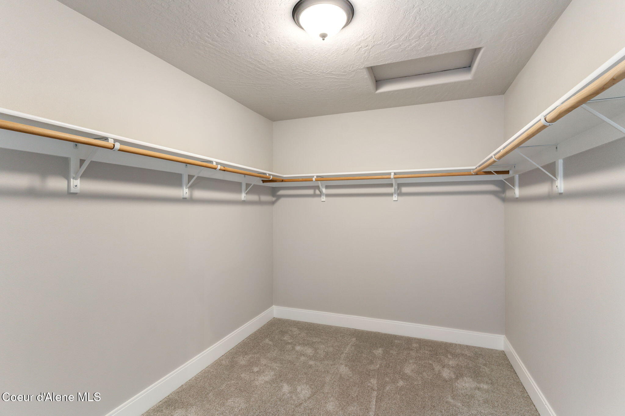 Rathdrum, Idaho, 83858, United States, 4 Bedrooms Bedrooms, ,1 BathroomBathrooms,Residential,For Sale,1998857