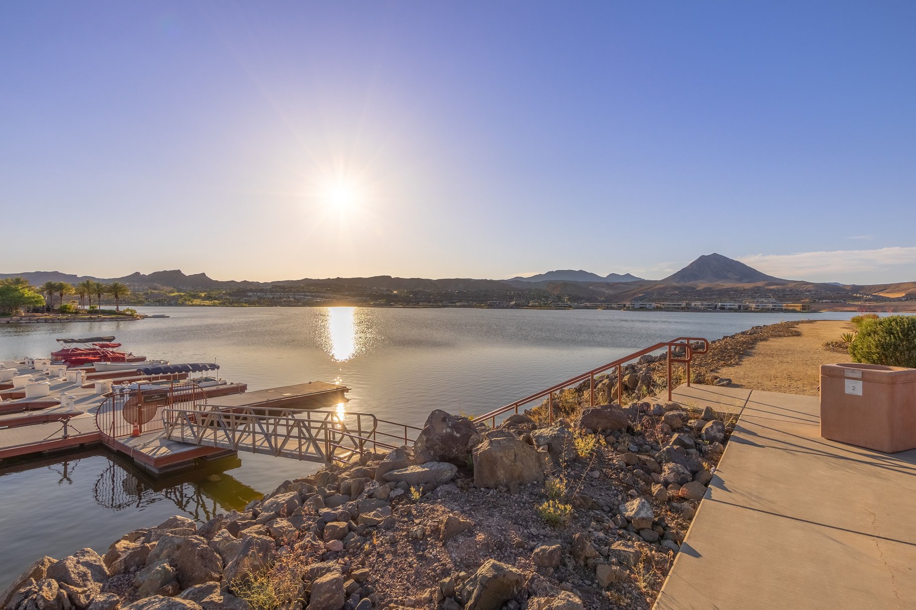  Lake Las Vegas Furnished 3 Beds, 3 Bath With Den Penthouse & Lake Views - 物件實景