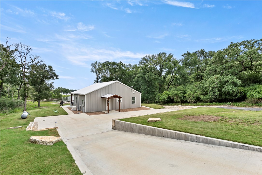 Franklin, Texas, 77856, United States, 2 Bedrooms Bedrooms, ,1 BathroomBathrooms,Residential,For Sale,1846956