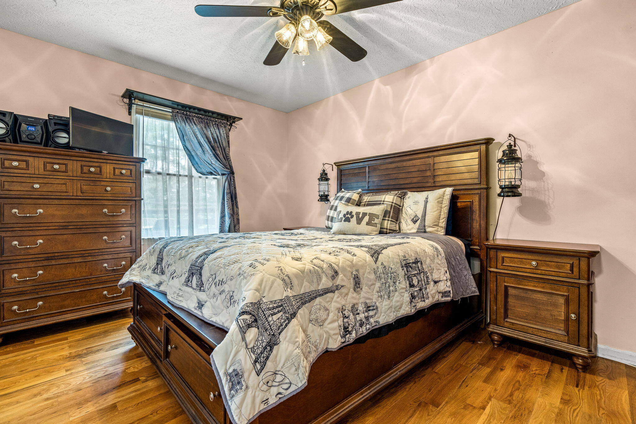 Waddy, Kentucky, 40076, United States, 3 Bedrooms Bedrooms, ,2 BathroomsBathrooms,Residential,For Sale,1979583