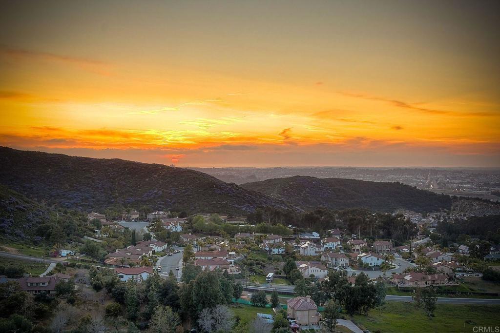 576 Camino De La Cima, San Marcos, California, 92078, United States, 5 Bedrooms Bedrooms, ,4 BathroomsBathrooms,Residential,For Sale,576 Camino De La Cima,1622114