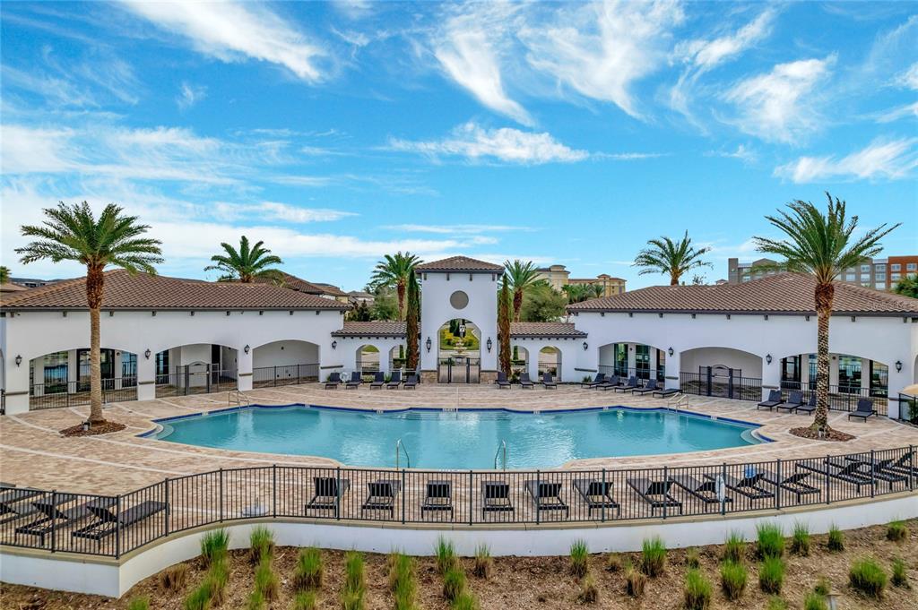Orlando, Florida, 32836, United States, 5 Bedrooms Bedrooms, ,4 BathroomsBathrooms,Residential,For Sale,1940784