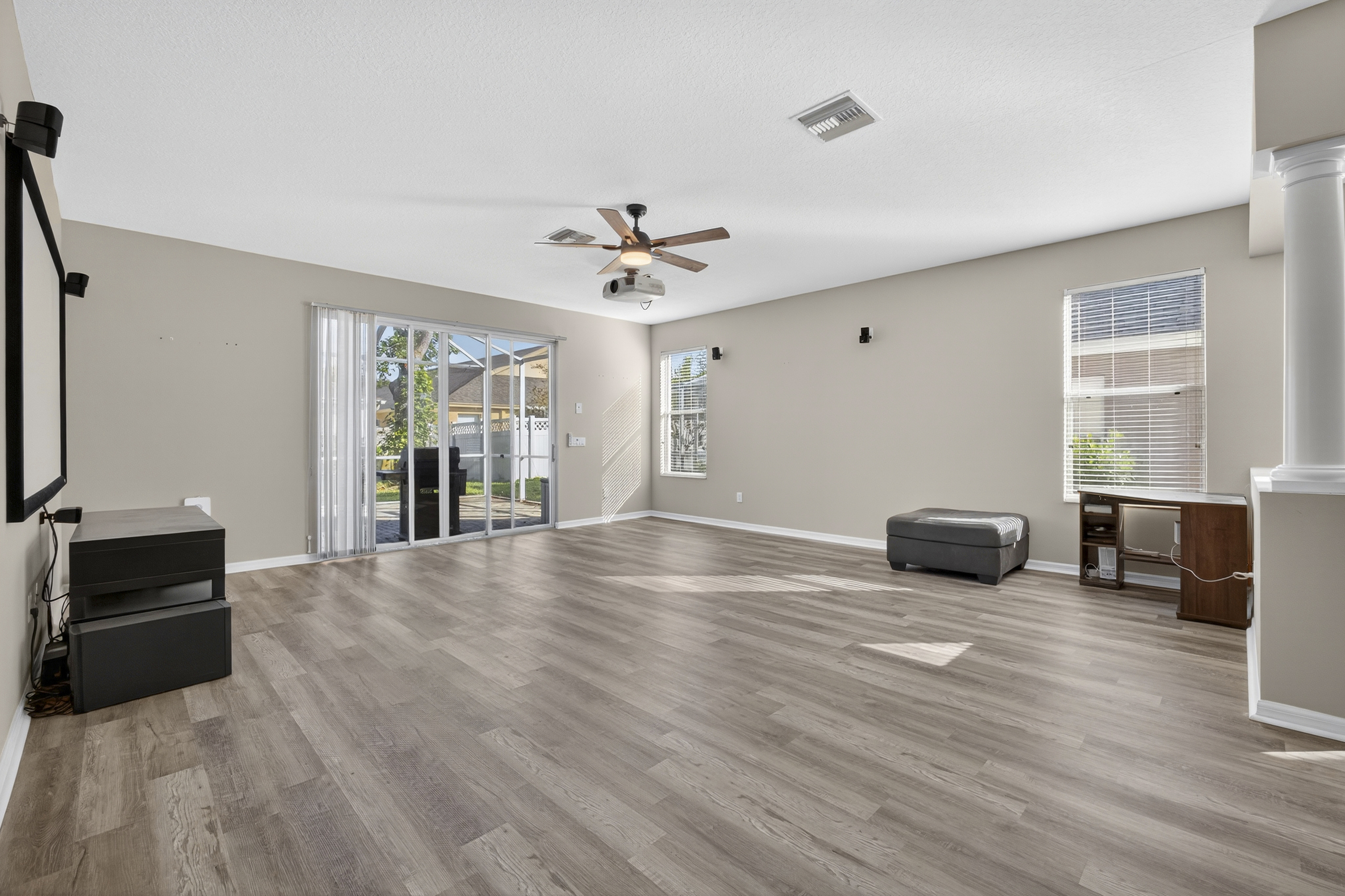 WESLEY CHAPEL, Florida, 33544, United States, 4 Bedrooms Bedrooms, ,3 BathroomsBathrooms,Residential,For Sale,1992443