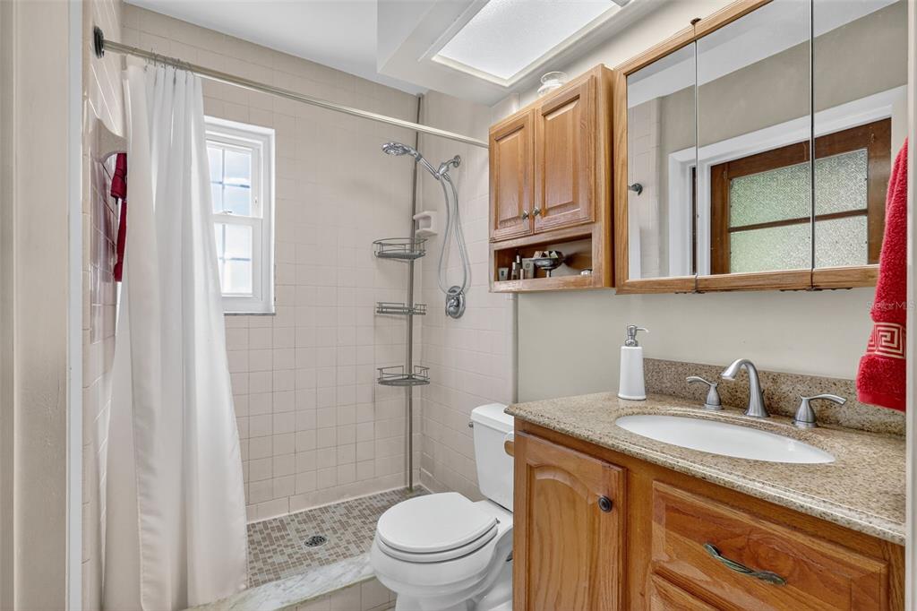 Seminole, Florida, 33776, United States, 3 Bedrooms Bedrooms, ,3 BathroomsBathrooms,Residential,For Sale,1989407