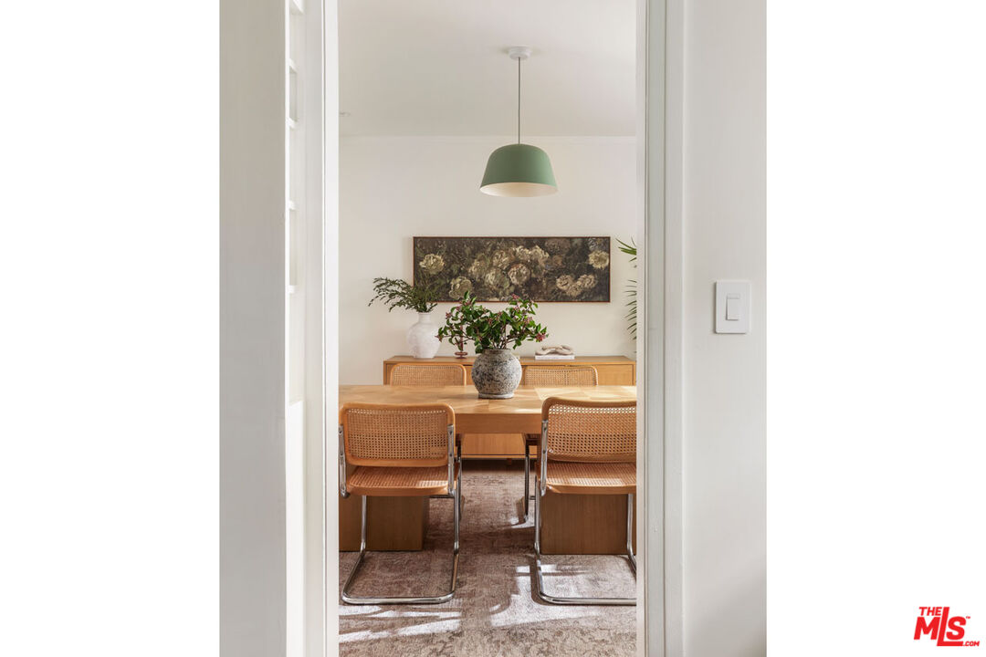 Los Angeles, California, 90036, United States, 2 Bedrooms Bedrooms, ,2 BathroomsBathrooms,Residential,For Sale,2003029