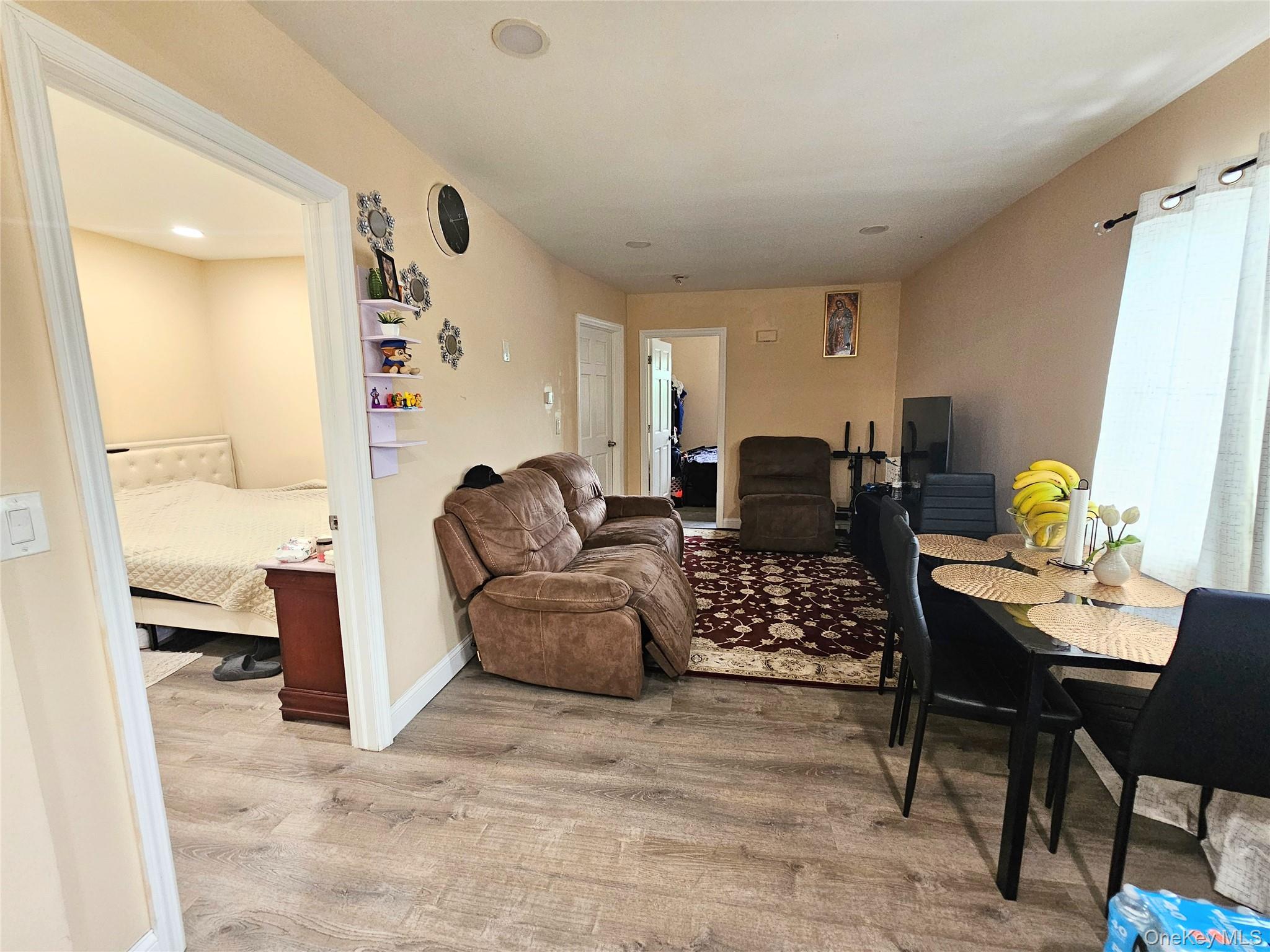 Copiague, New York, 11726, United States, 7 Bedrooms Bedrooms, ,3 BathroomsBathrooms,Residential,For Sale,2049033